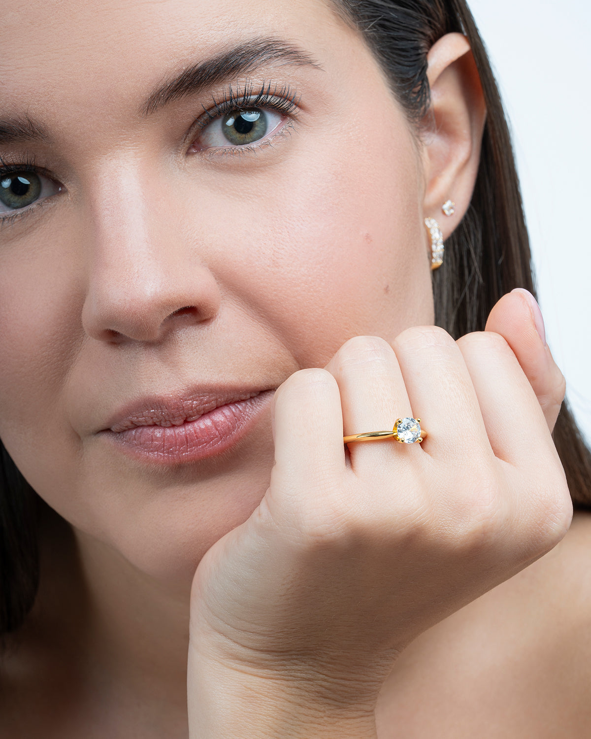 "Anillo solitario oro de 18k"